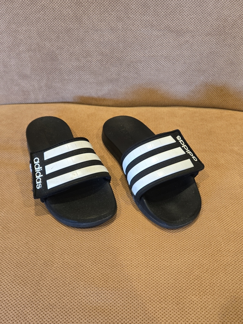 ADIDAS Black Slides